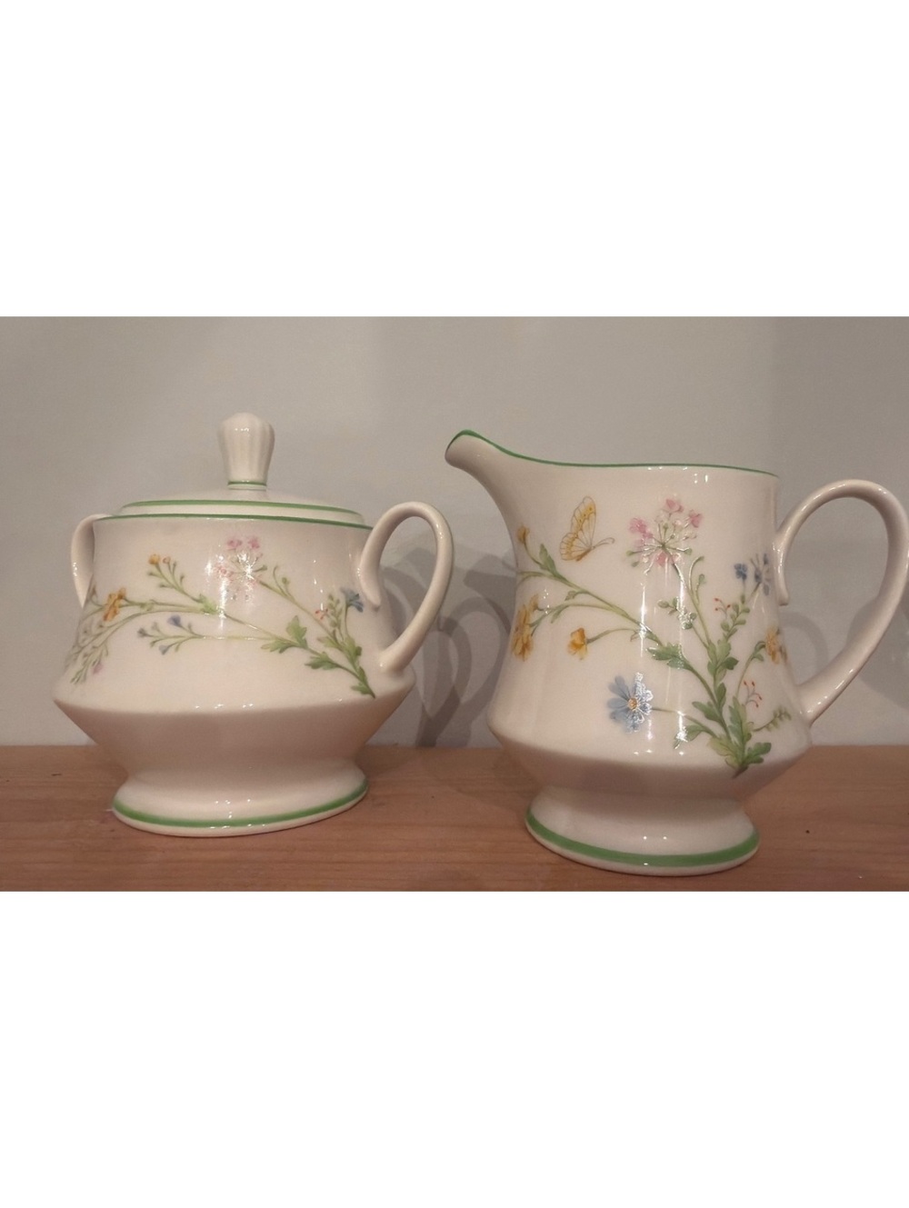 Noritake Ivory China Reverie Creamer and Sugar Bowl Set with Floral and Green G-